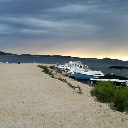 Apartmani Irina Βόντιτσε Εξωτερικό φωτογραφία